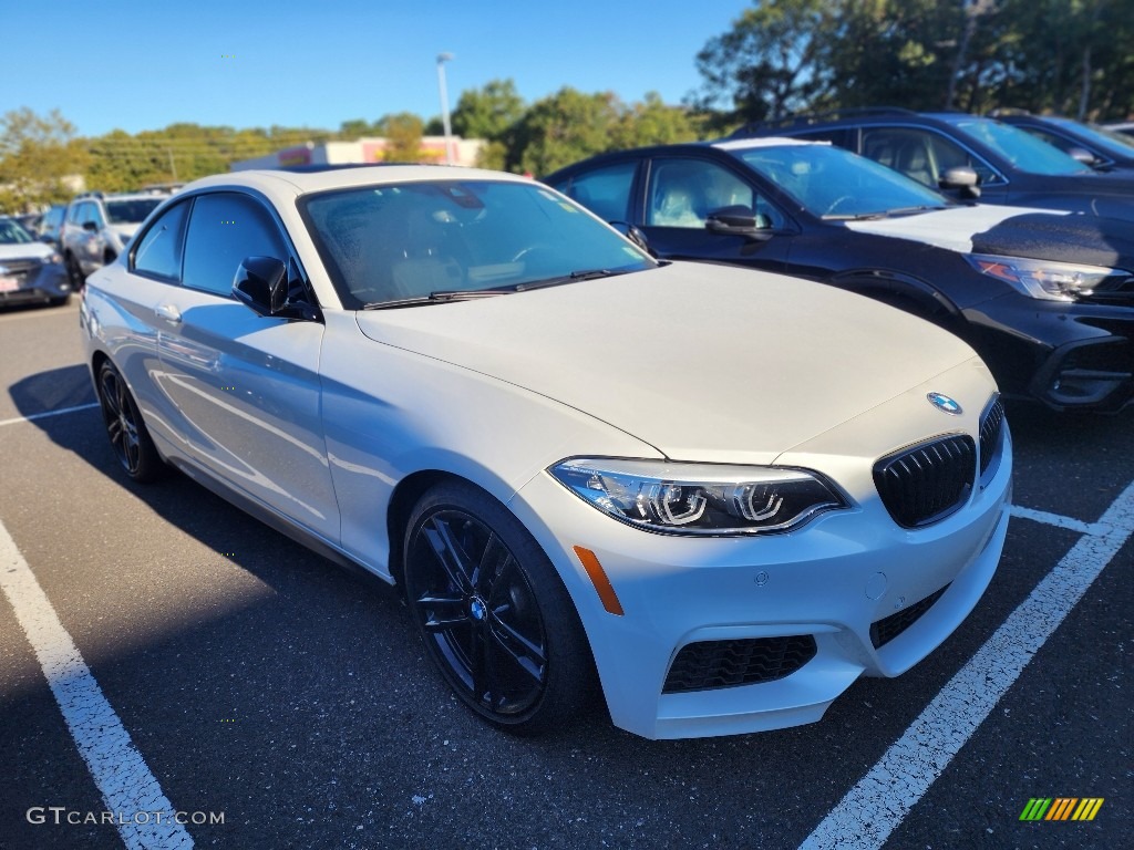 Mineral White Metallic 2020 BMW 2 Series 240i xDrive Coupe Exterior Photo #146684672