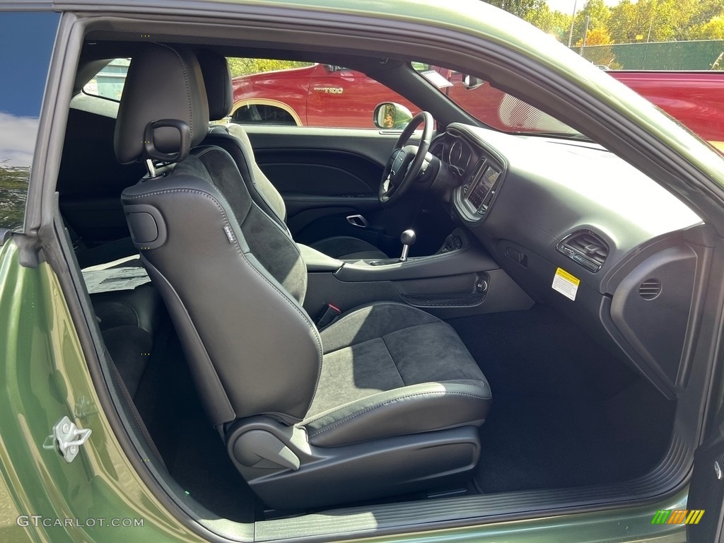 2023 Dodge Challenger R/T Plus Front Seat Photos