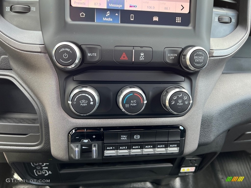 2024 Ram 2500 Tradesman Crew Cab 4x4 Controls Photo #146684978