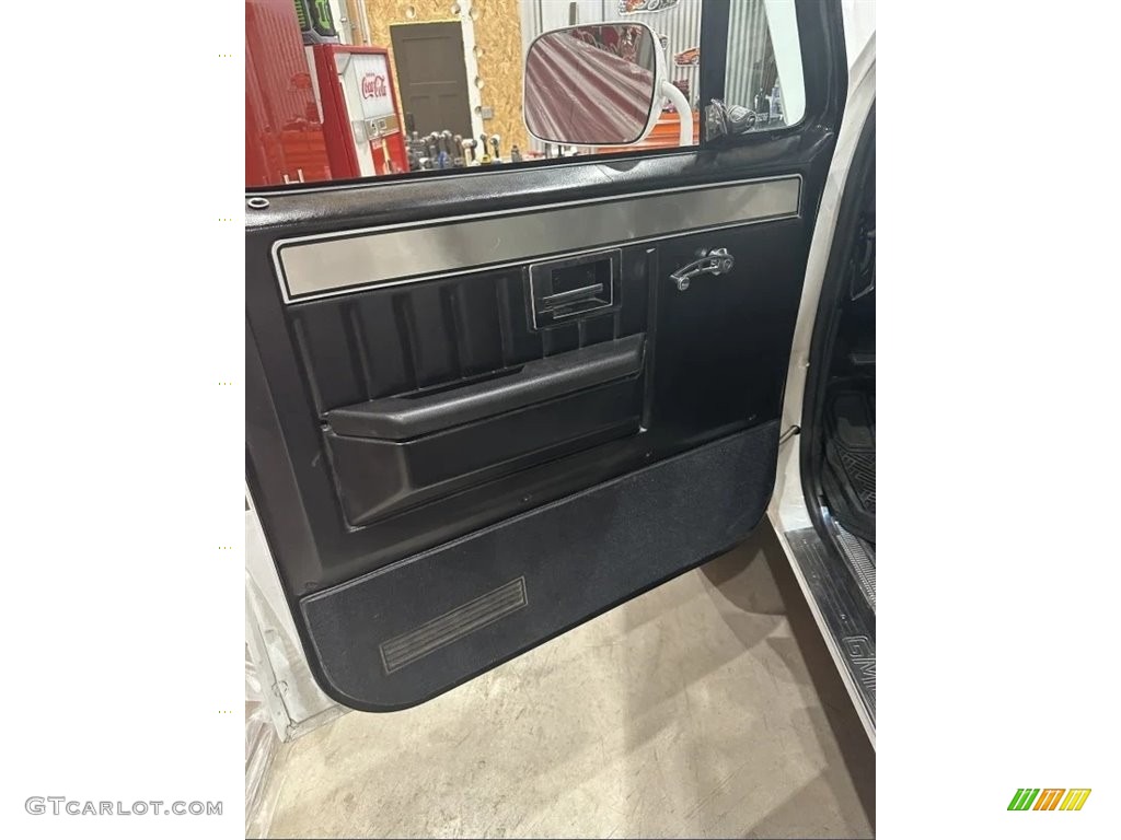 1985 GMC C/K K1500 Sierra Regular Cab 4x4 Door Panel Photos