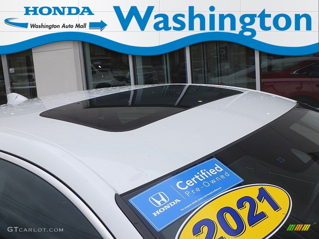2021 Accord Touring - Platinum White Pearl / Black photo #4