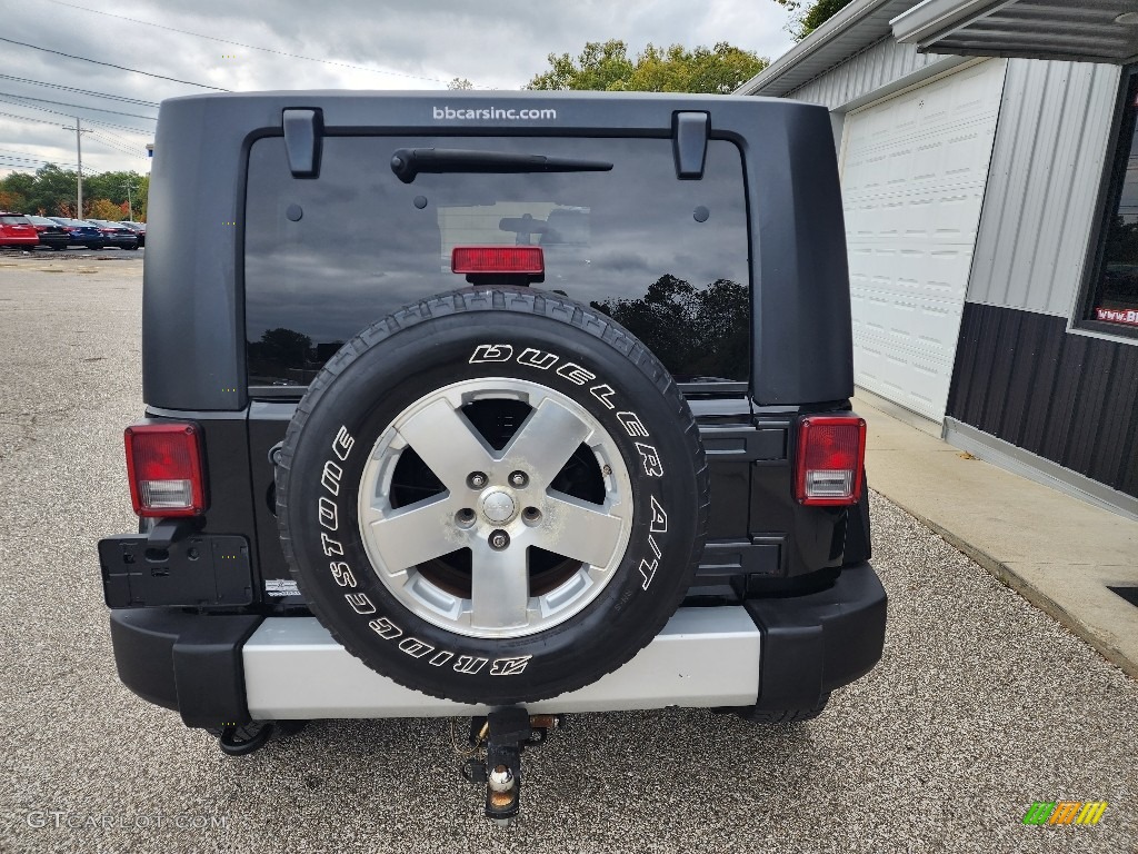2010 Wrangler Sahara 4x4 - Black / Dark Slate Gray/Medium Slate Gray photo #4