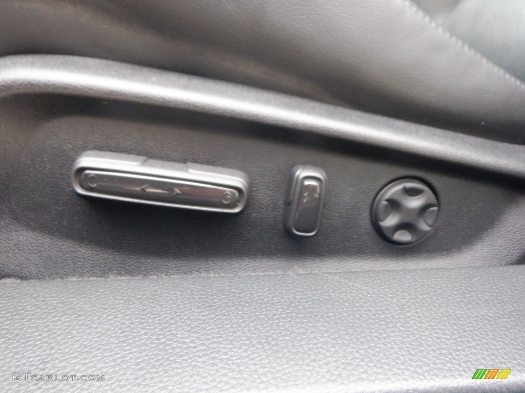 2021 Accord Touring - Platinum White Pearl / Black photo #17