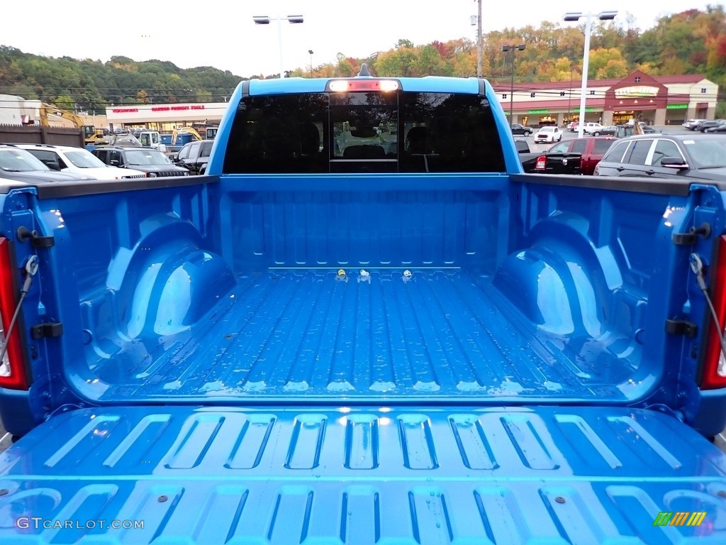 2024 1500 Big Horn Crew Cab 4x4 - Hydro Blue Pearl / Black photo #5