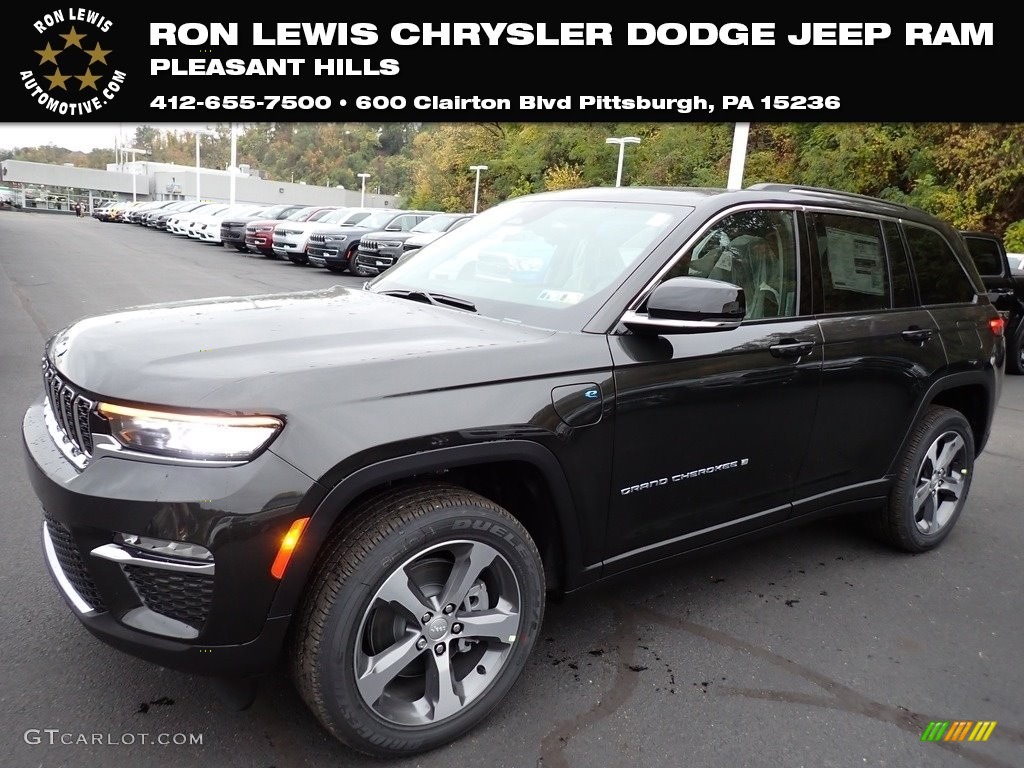 2024 Grand Cherokee 4XE - Rocky Mountain Pearl / Global Black photo #1