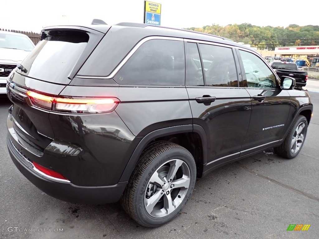 2024 Grand Cherokee 4XE - Rocky Mountain Pearl / Global Black photo #6