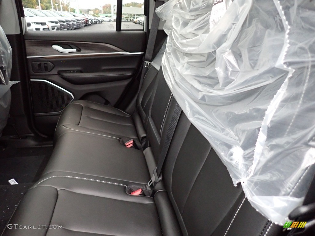 2024 Grand Cherokee 4XE - Rocky Mountain Pearl / Global Black photo #12