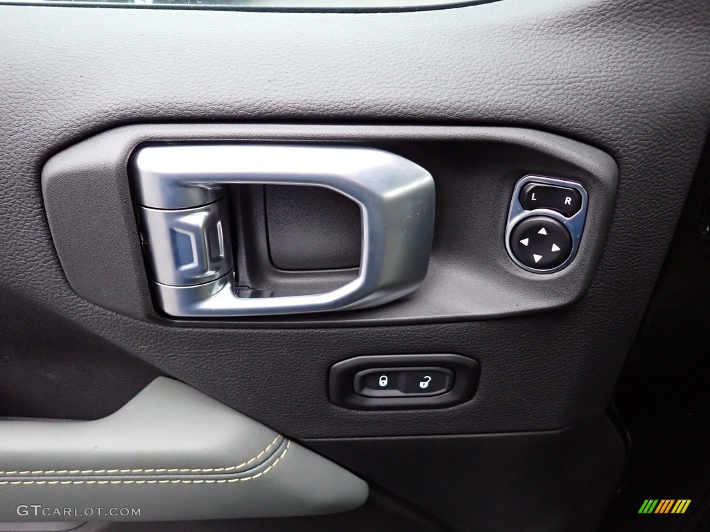 2024 Jeep Wrangler 4-Door High Altitude 4xe Hybrid Door Panel Photos