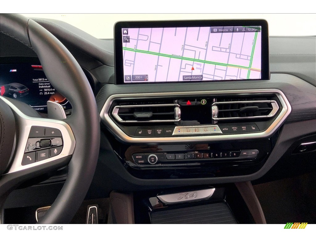 2023 BMW X4 xDrive30i Controls Photo #146687451