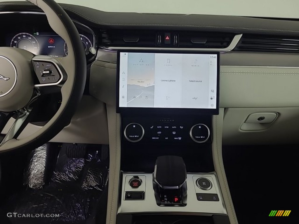 2024 Jaguar F-PACE P250 R-Dynamic S Controls Photo #146687583