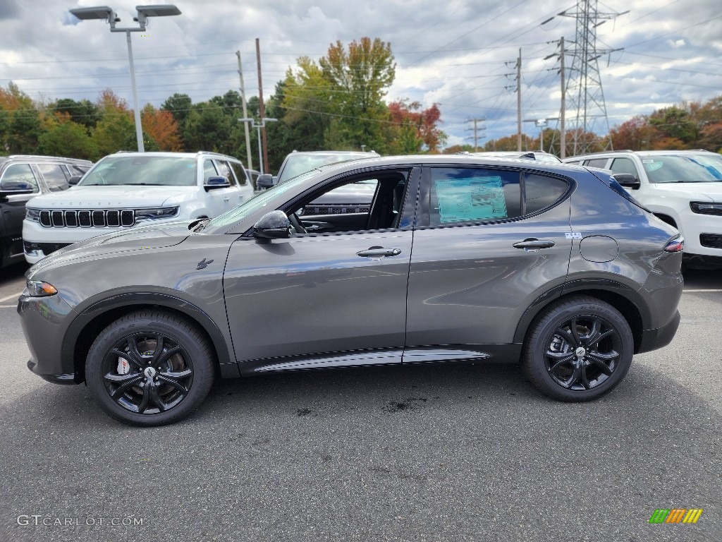 2024 Dodge R/T Plus Blacktop AWD Hybrid Exterior Photos
