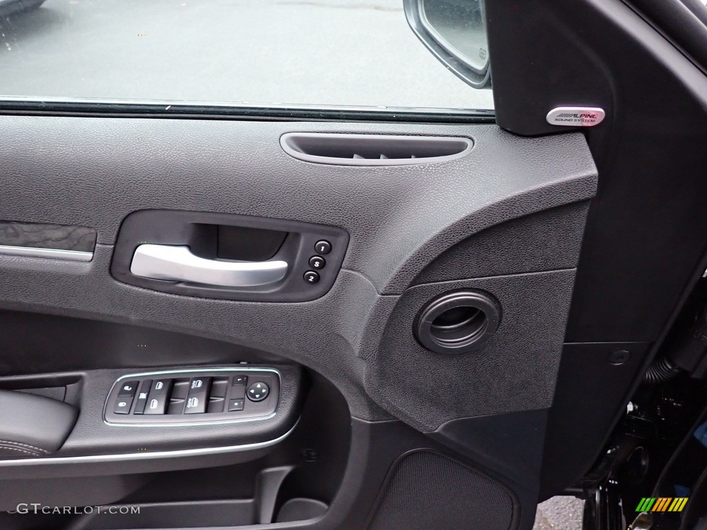 2023 Chrysler 300 Touring L AWD Black Door Panel Photo #146688894