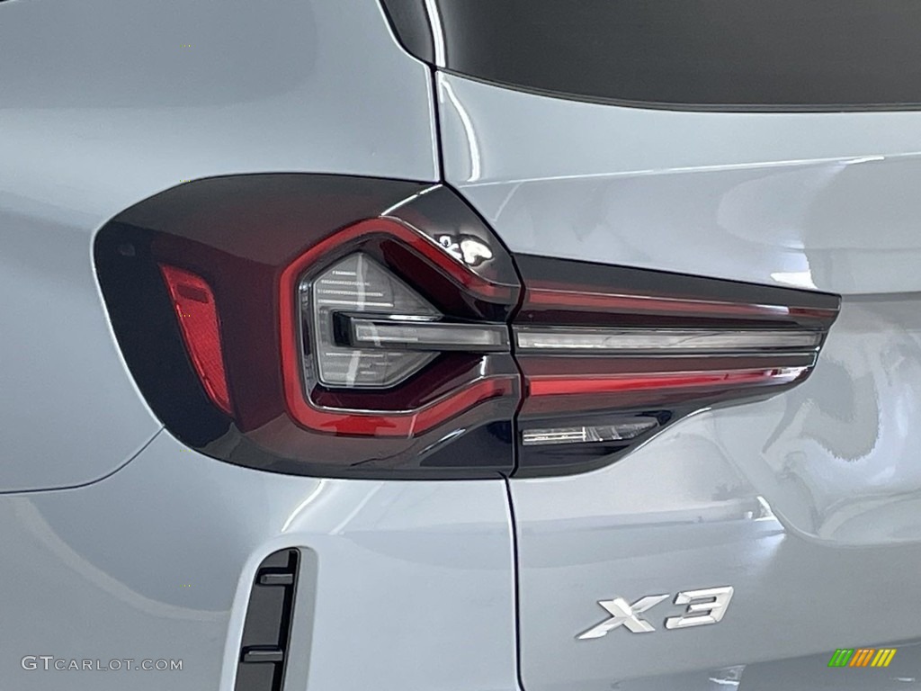 2024 BMW X3 sDrive30i Marks and Logos Photo #146689161