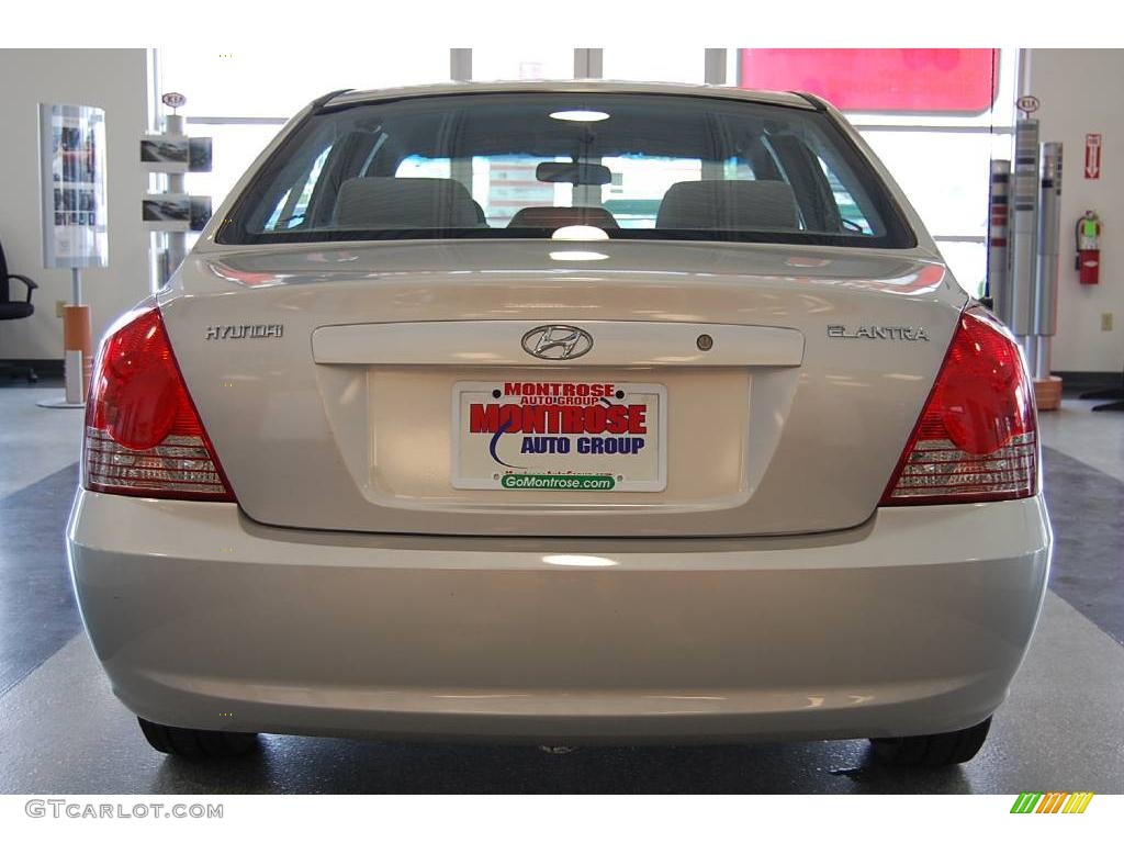 2004 Elantra GLS Sedan - Sterling Silver / Gray photo #5