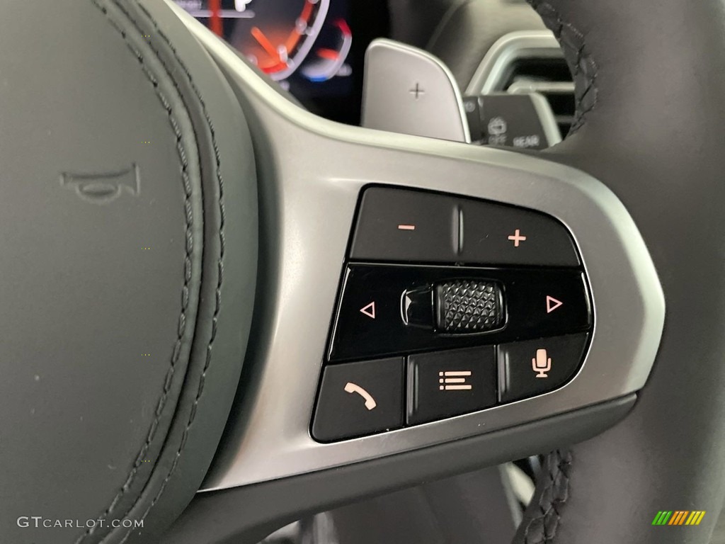 2024 BMW X3 sDrive30i Steering Wheel Photos