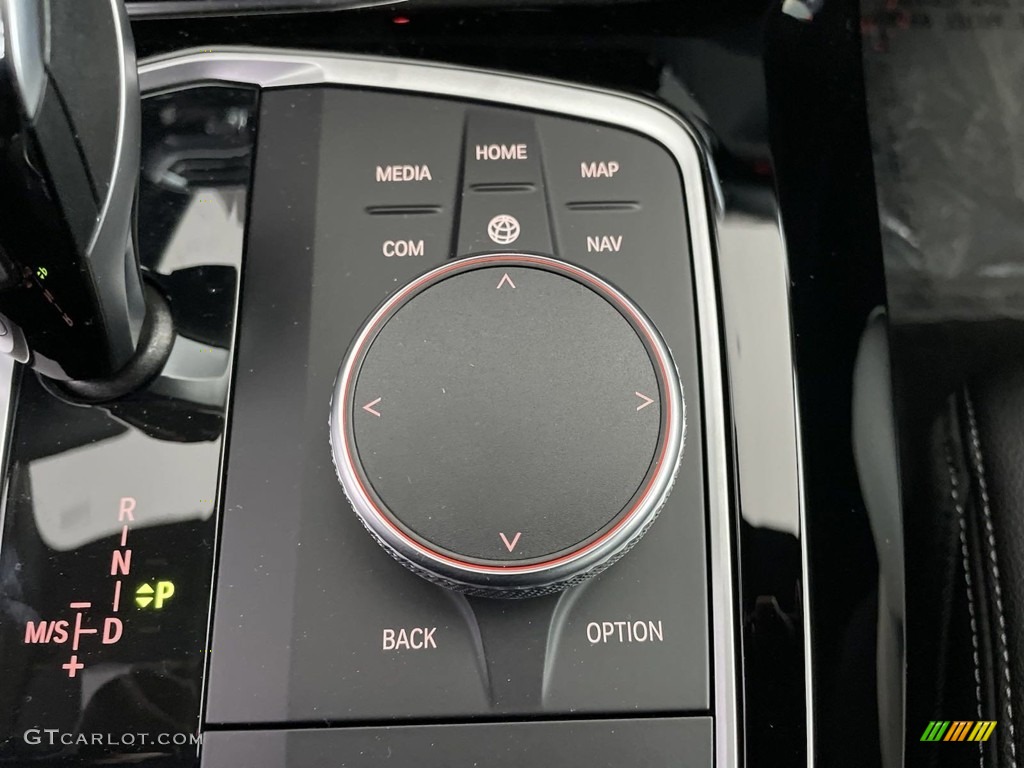 2024 BMW X3 sDrive30i Controls Photo #146689494