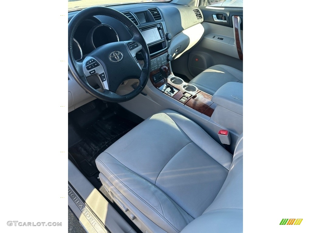 2013 Highlander Limited 4WD - Nautical Blue Metallic / Ash photo #11