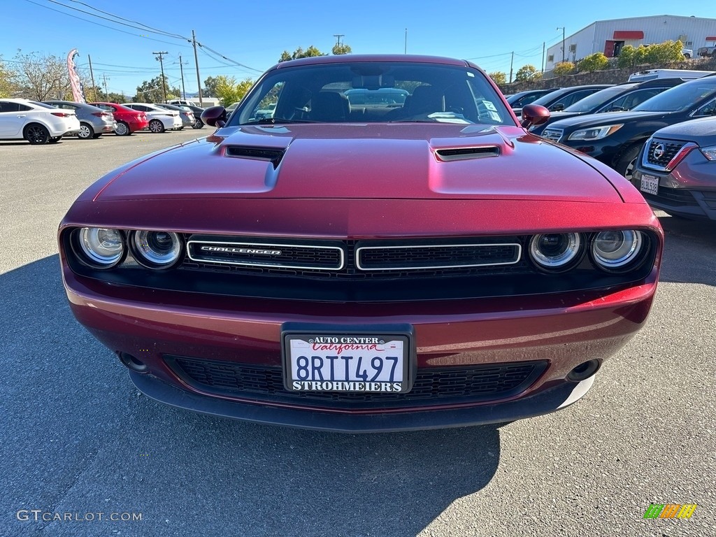 2020 Challenger SXT - Octane Red / Black photo #2