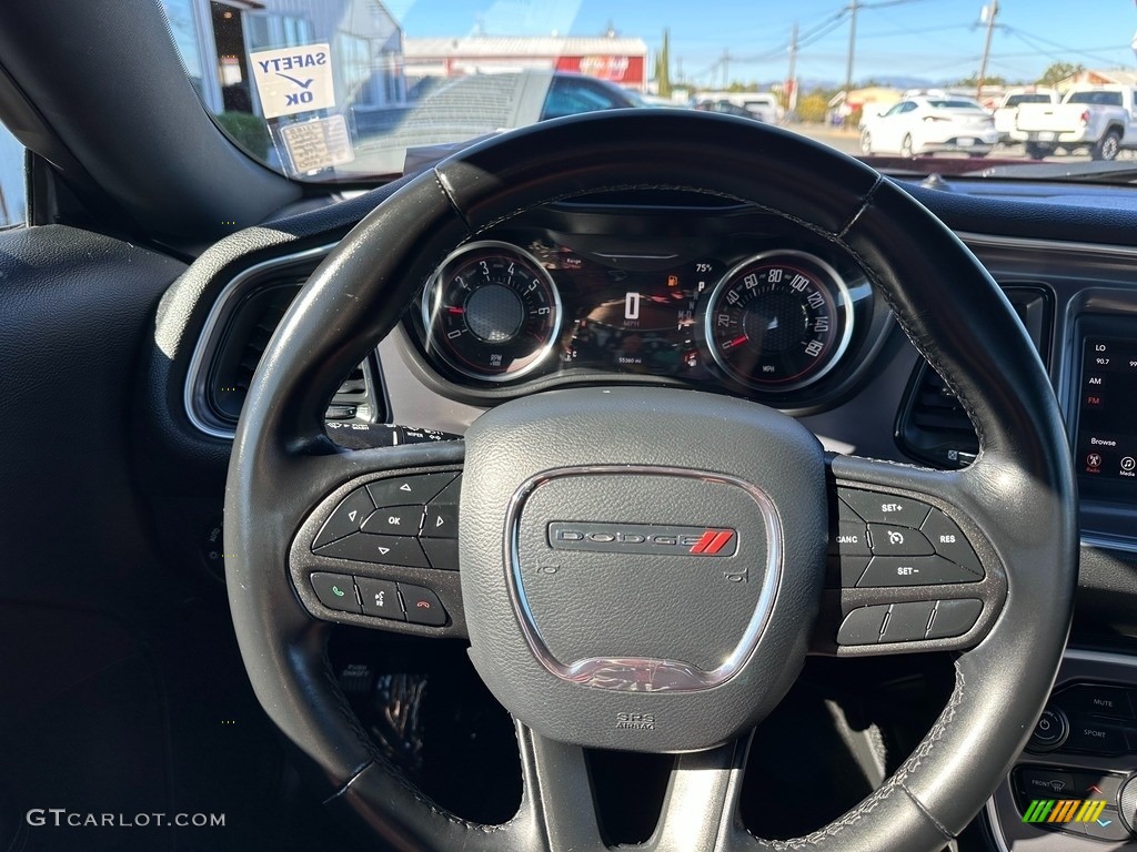 2020 Challenger SXT - Octane Red / Black photo #8