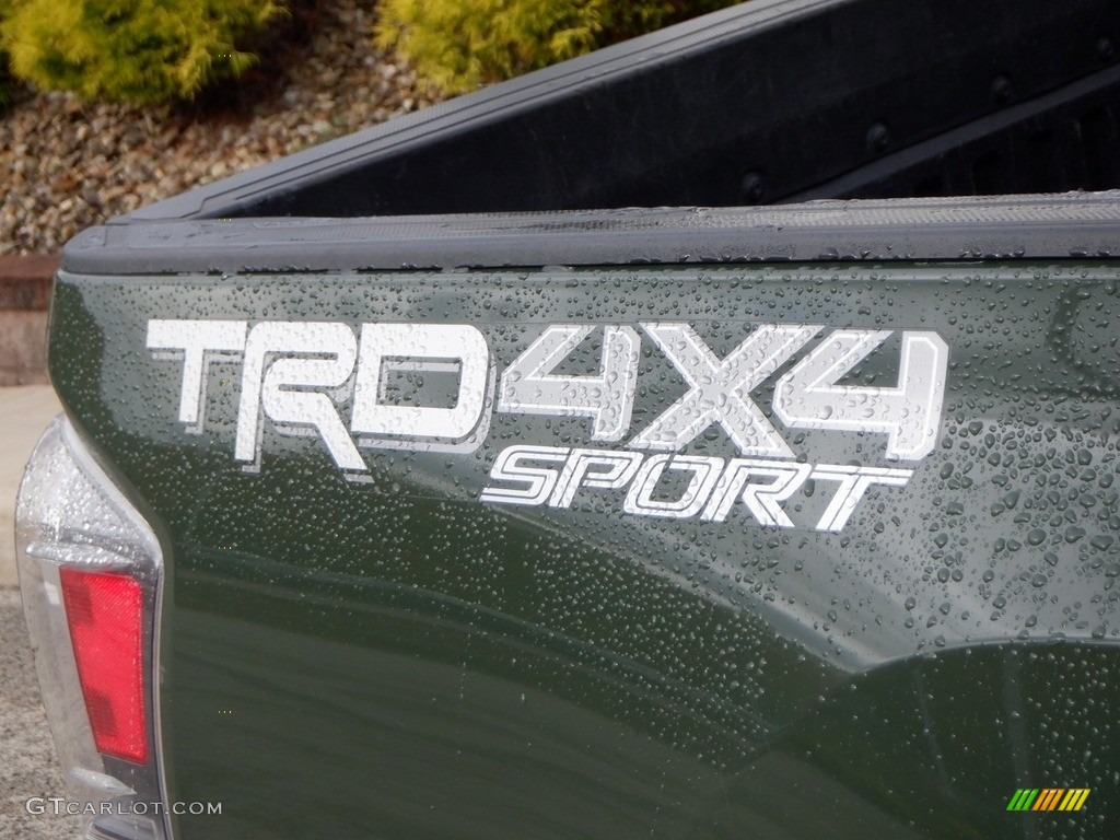 2021 Toyota Tacoma TRD Sport Double Cab 4x4 Marks and Logos Photos