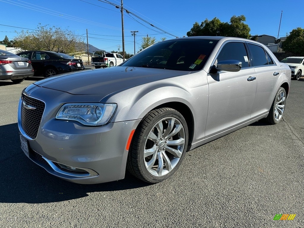2018 Chrysler 300 Limited Exterior Photos