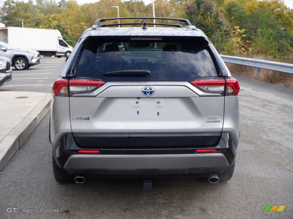 2020 RAV4 XSE AWD Hybrid - Silver Sky Metallic / Black photo #7