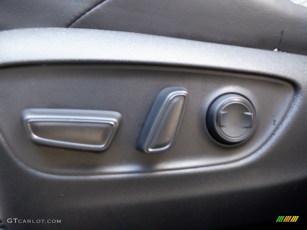 2020 RAV4 XSE AWD Hybrid - Silver Sky Metallic / Black photo #17