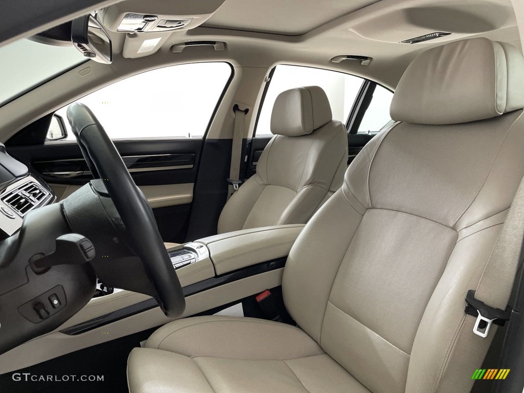Oyster/Black Interior 2012 BMW 7 Series 750i Sedan Photo #146693210