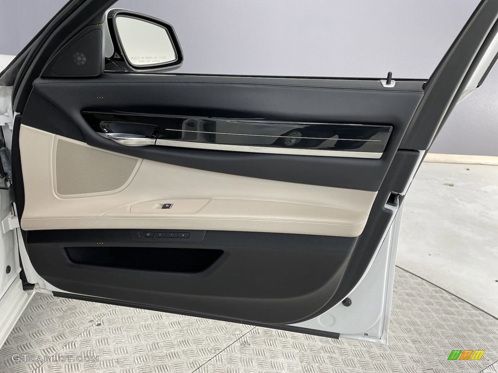 2012 BMW 7 Series 750i Sedan Oyster/Black Door Panel Photo #146693588