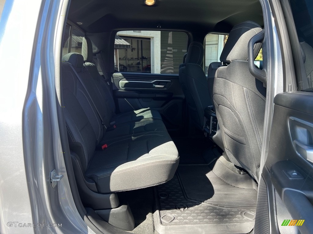 2021 1500 Big Horn Crew Cab 4x4 - Billet Silver Metallic / Black photo #18