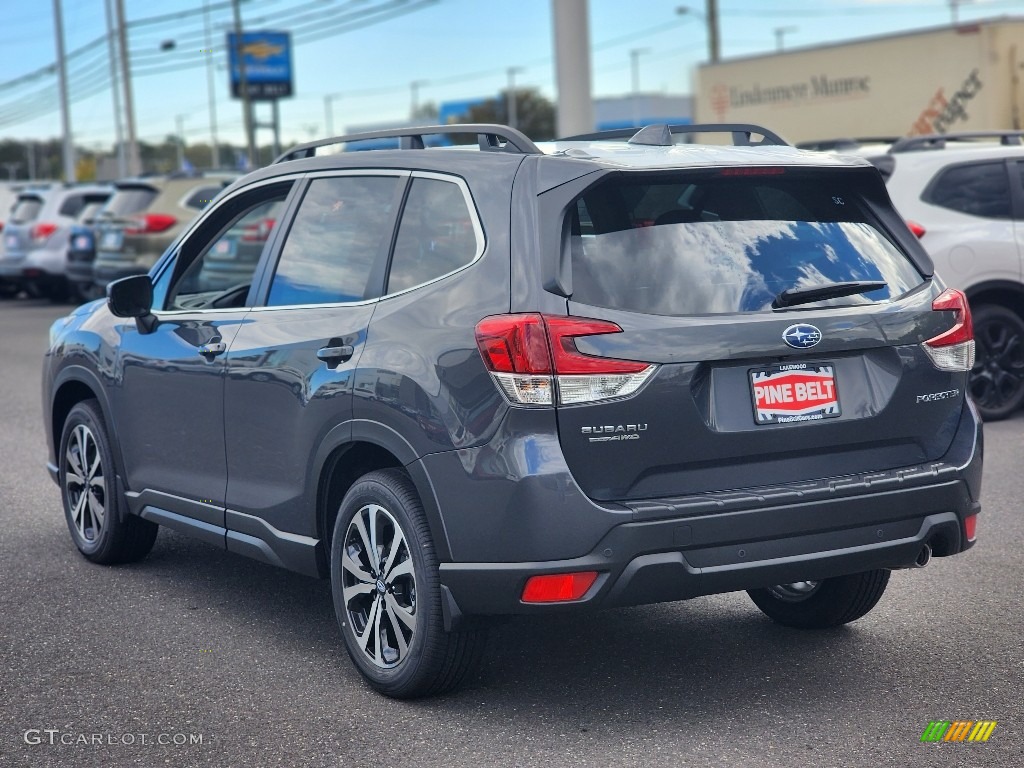 2023 Forester Limited - Magnetite Gray Metallic / Gray photo #4