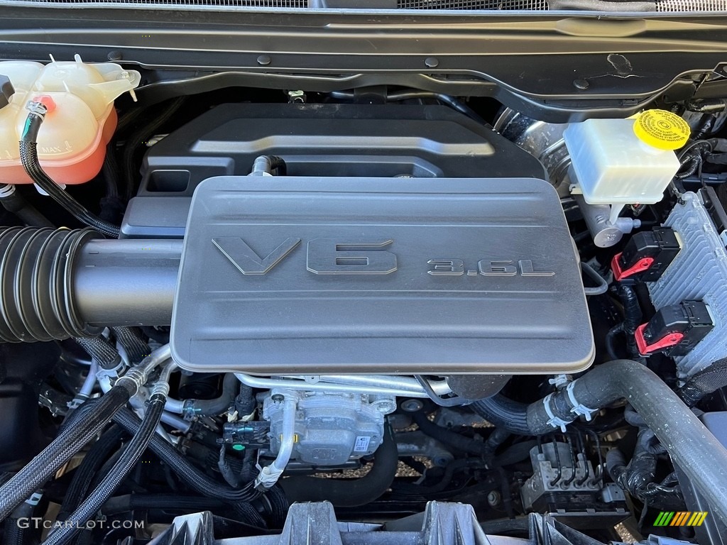 2021 Ram 1500 Big Horn Crew Cab 4x4 Engine Photos