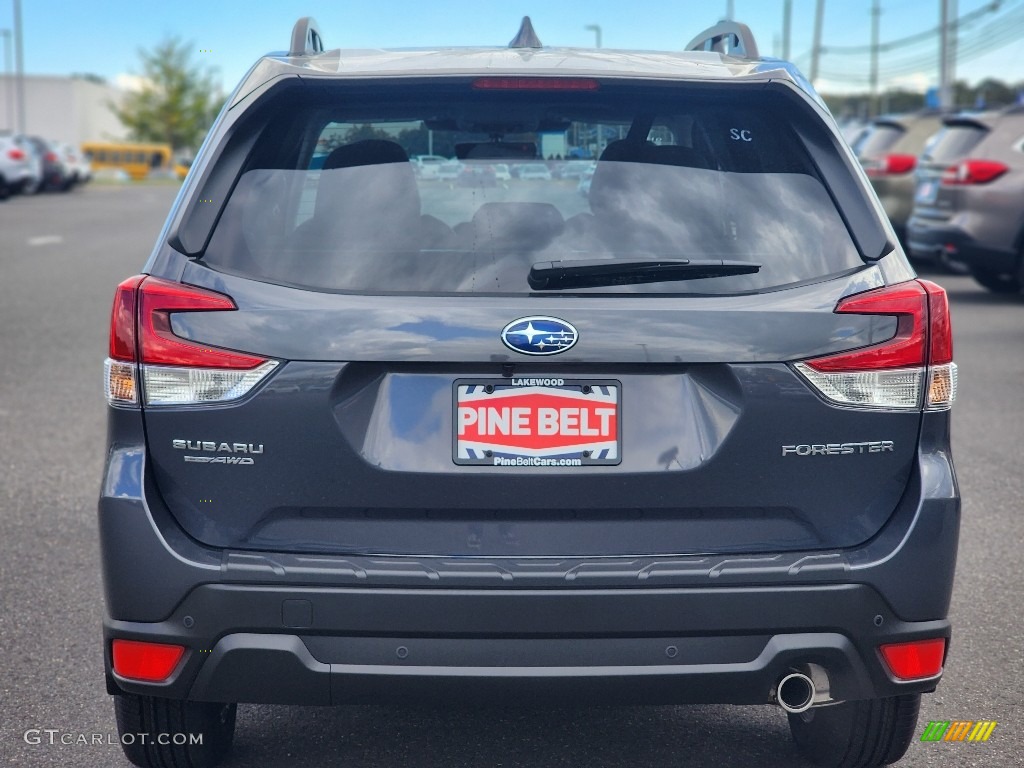 2023 Forester Limited - Magnetite Gray Metallic / Gray photo #5
