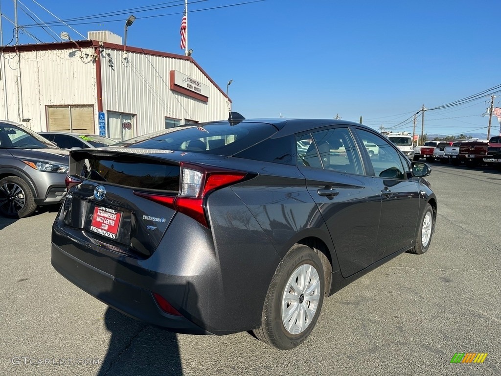 2022 Prius L - Magnetic Gray Metallic / Black photo #6