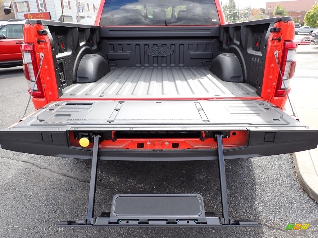 2023 Ford F150 SVT Raptor SuperCrew 4x4 Trunk Photos