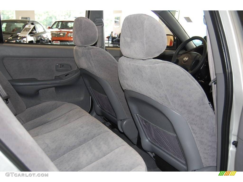 2004 Elantra GLS Sedan - Sterling Silver / Gray photo #24