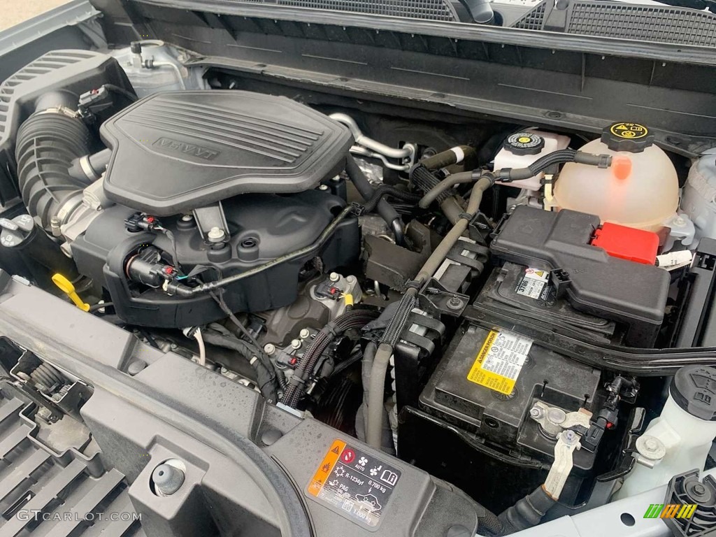 2021 GMC Acadia SLE AWD Engine Photos