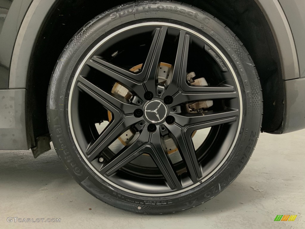 2021 GLA AMG 35 4Matic - Cosmos Black Metallic / Black photo #19