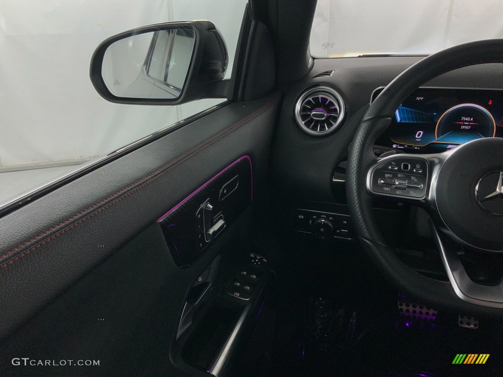 2021 GLA AMG 35 4Matic - Cosmos Black Metallic / Black photo #25