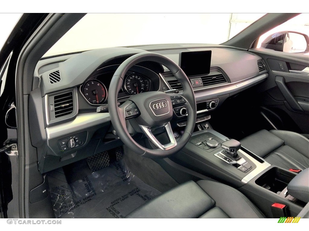 Black Interior 2020 Audi Q5 Premium quattro Photo #146697601