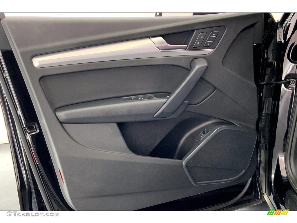 2020 Audi Q5 Premium quattro Black Door Panel Photo #146697855