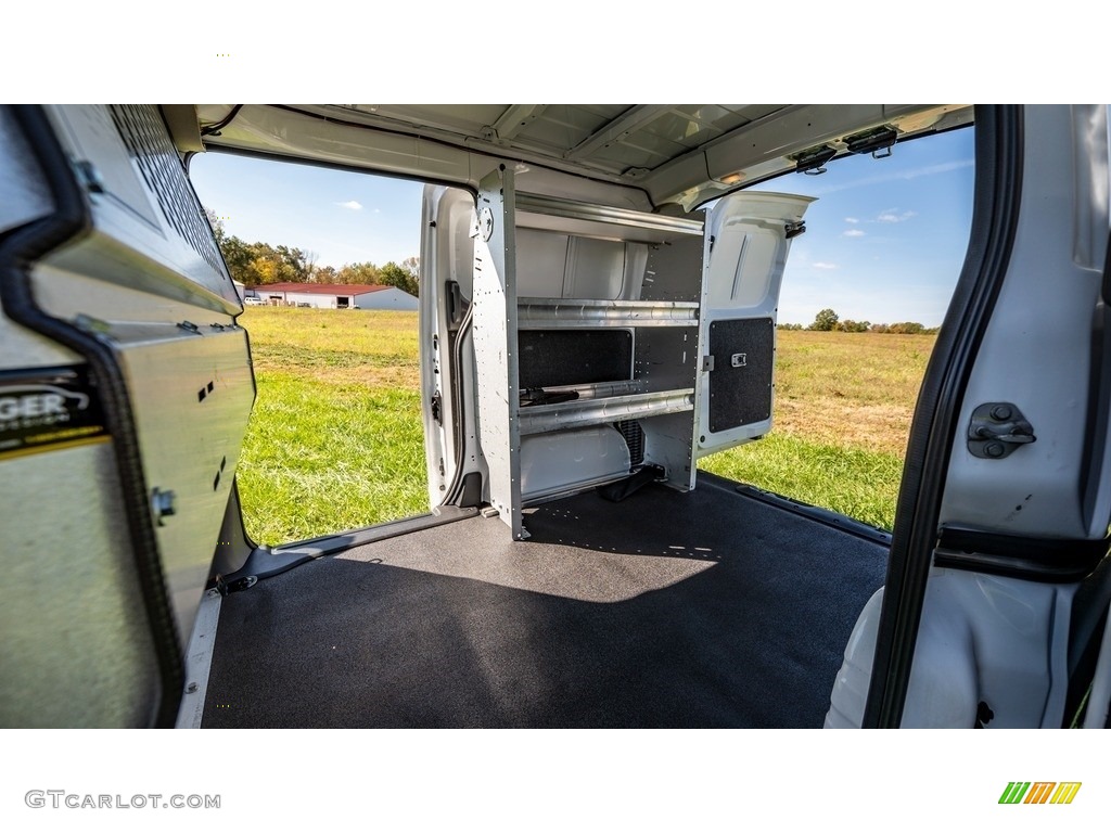 2017 NV200 SV - Fresh Powder / Gray photo #19