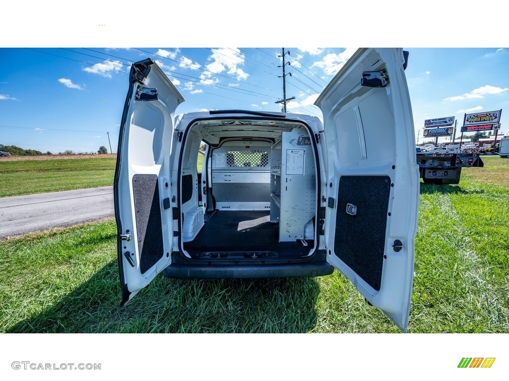 2017 NV200 SV - Fresh Powder / Gray photo #20