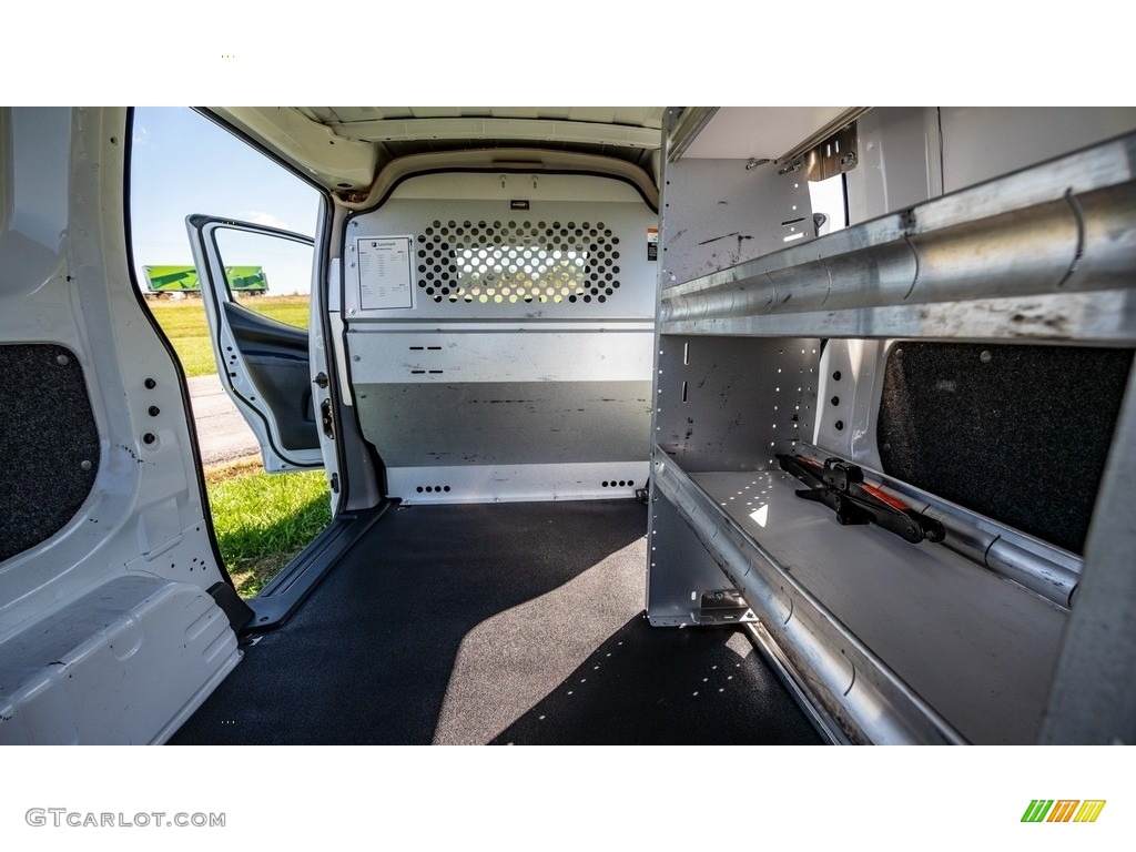 2017 NV200 SV - Fresh Powder / Gray photo #21