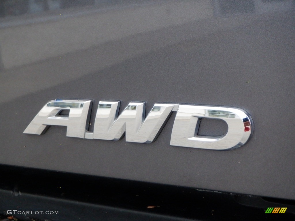 2020 Honda Ridgeline RTL AWD Marks and Logos Photos