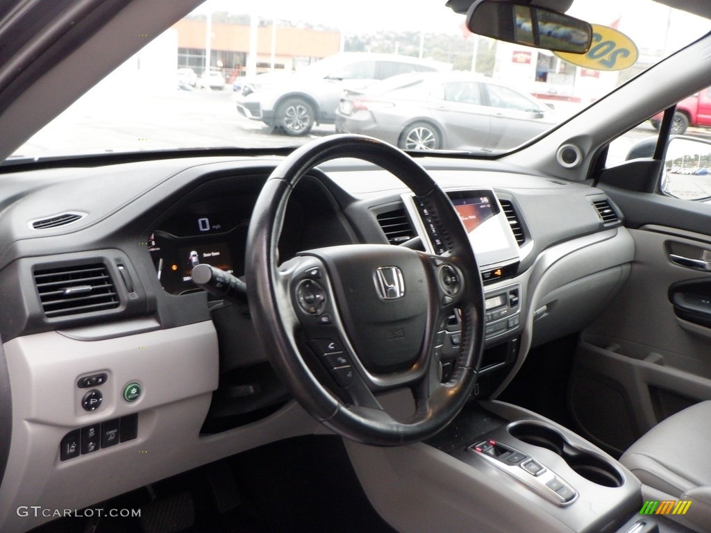 2020 Honda Ridgeline RTL AWD Dashboard Photos