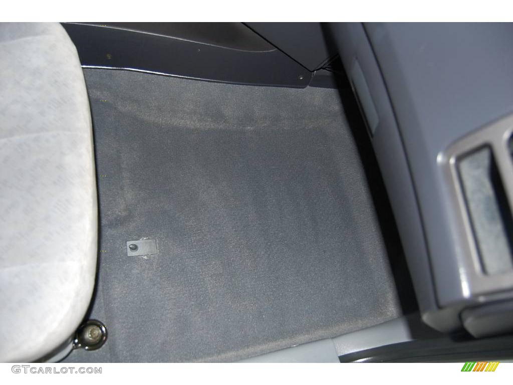 2004 Elantra GLS Sedan - Sterling Silver / Gray photo #30