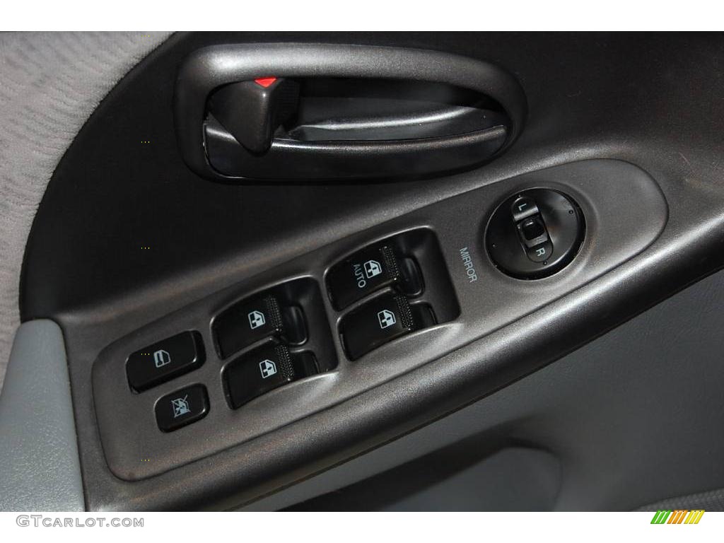 2004 Elantra GLS Sedan - Sterling Silver / Gray photo #32
