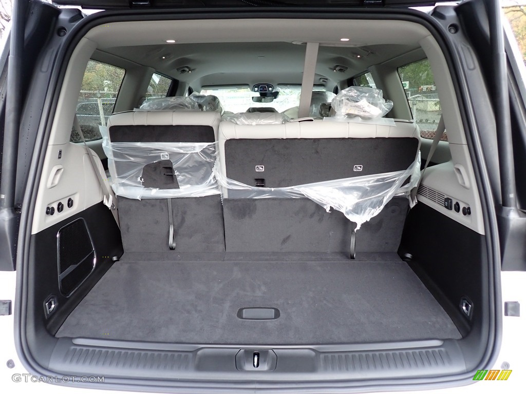 2023 Jeep Wagoneer Base 4x4 Trunk Photo #146701129