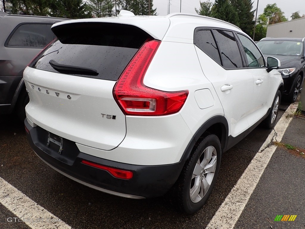 2021 XC40 T5 Momentum AWD - Crystal White Metallic / Charcoal photo #4
